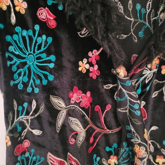 VTG VINE STREET Cardigan M Velvet Floral Embroidered Boho Whimsigoth Whitchy - Picture 6 of 17